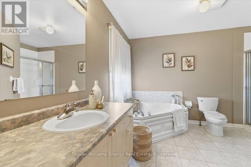 27 Dent Street — photo 24 of 40