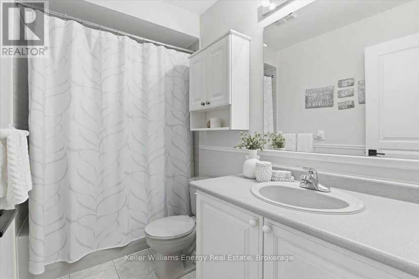 27 Dent Street — photo 28 of 40