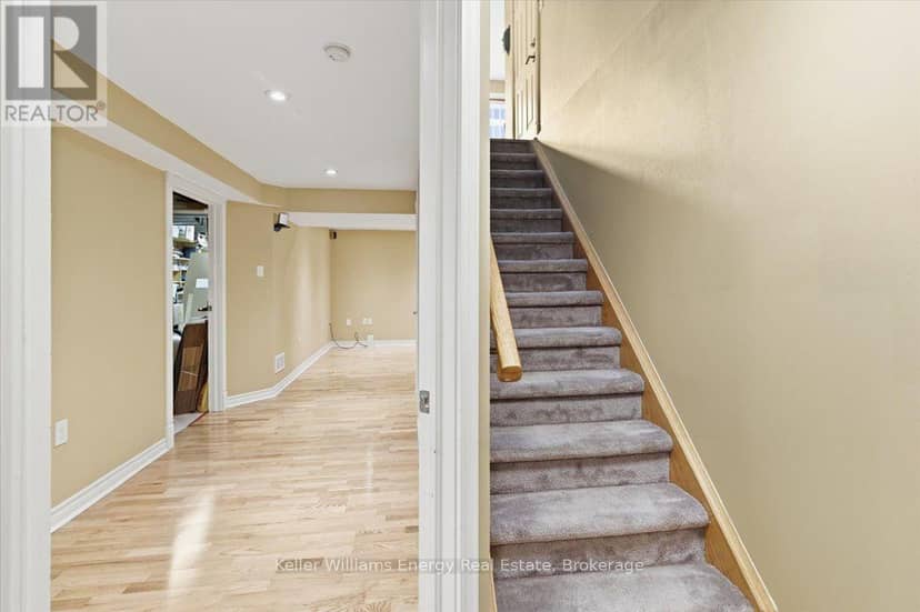 27 Dent Street — photo 31 of 40