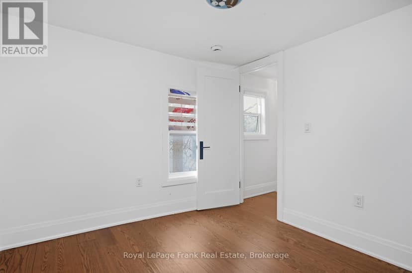 3531 Simcoe Street N — photo 17 of 27