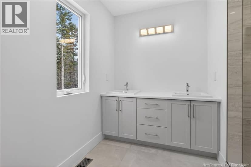 82 Maefield Street — photo 20 of 40
