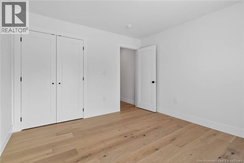 82 Maefield Street — photo 32 of 40
