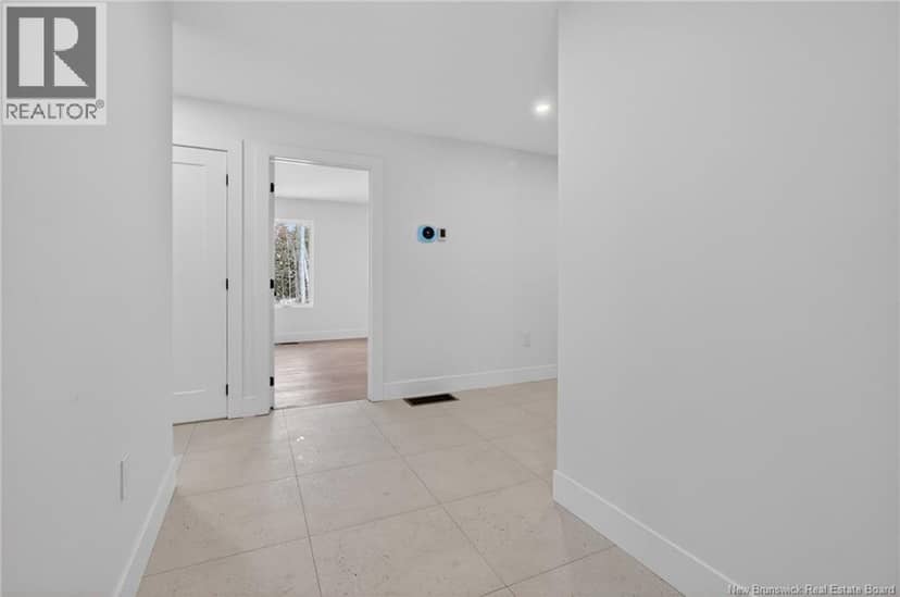 82 Maefield Street — photo 26 of 40
