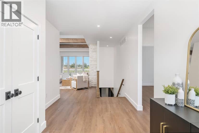 3503 Paul Crescent — photo 16 of 22