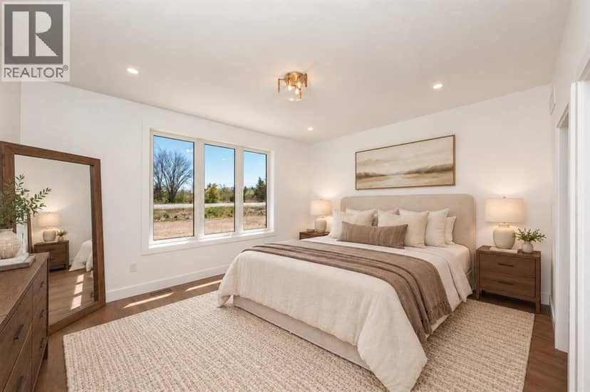 3503 Paul Crescent — photo 10 of 22
