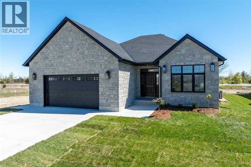 3503 Paul Crescent, Plympton-Wyoming