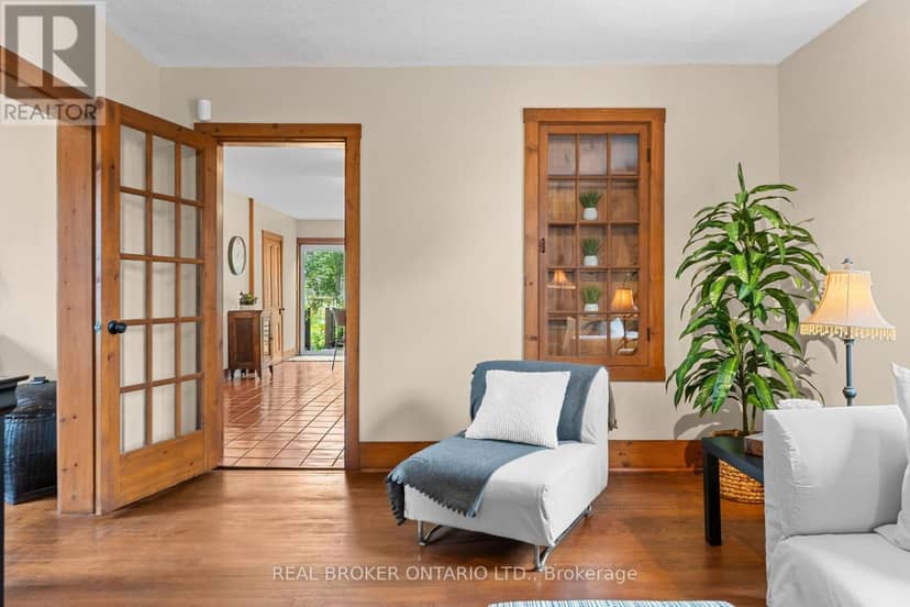 14 Victoria Avenue — photo 15 of 40