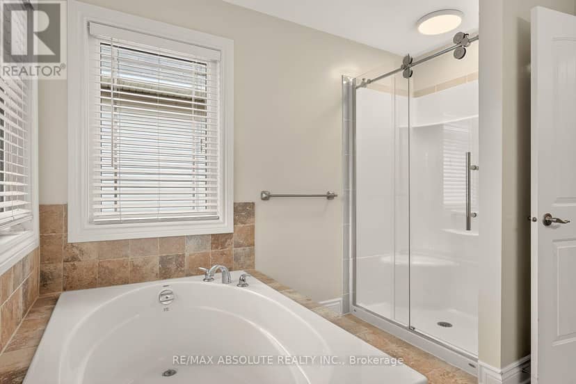 229 Marjan Crescent — photo 30 of 40