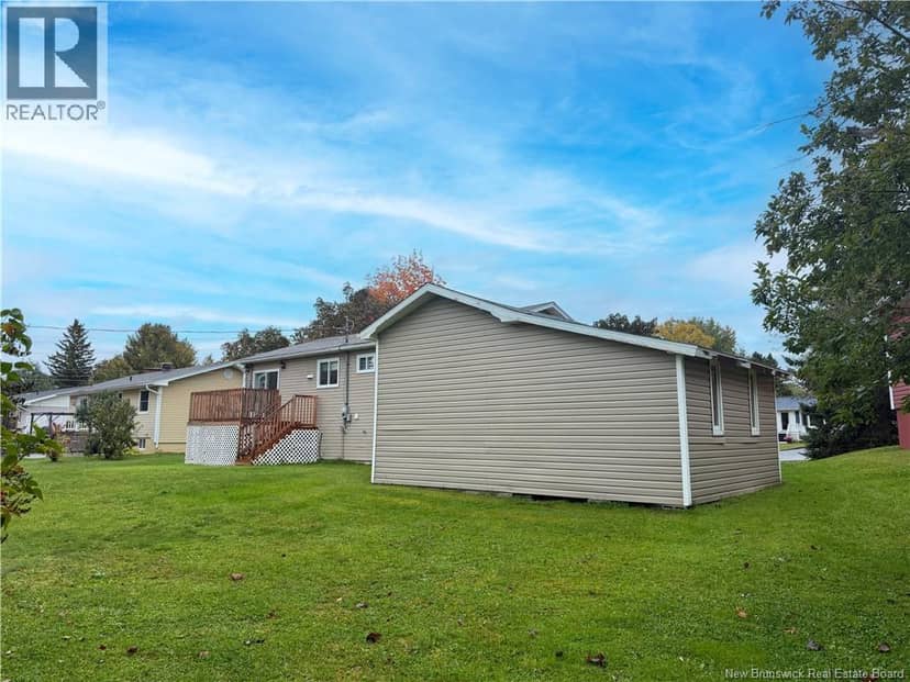 214 Maurice Crescent, Beresford, photo 8