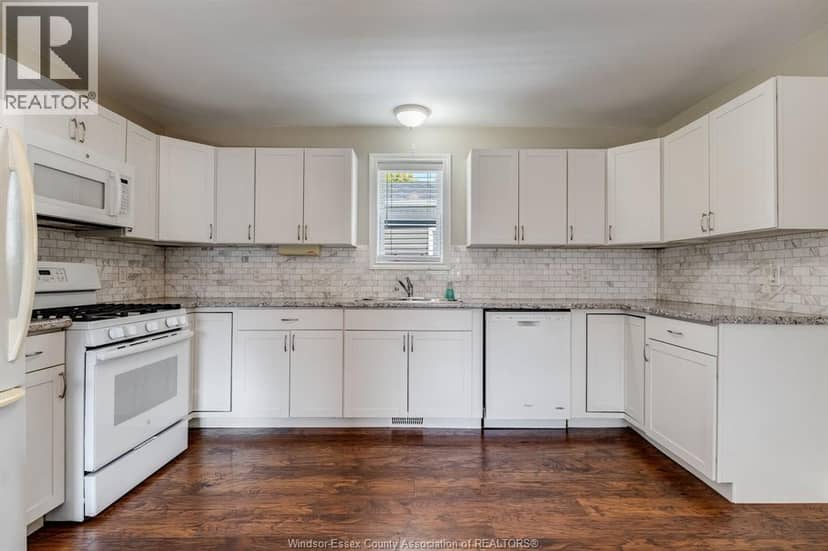 145 Dana, Essex, photo 3