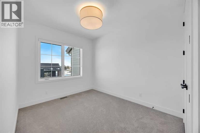 133 Greenwich Common NW — photo 28 of 30