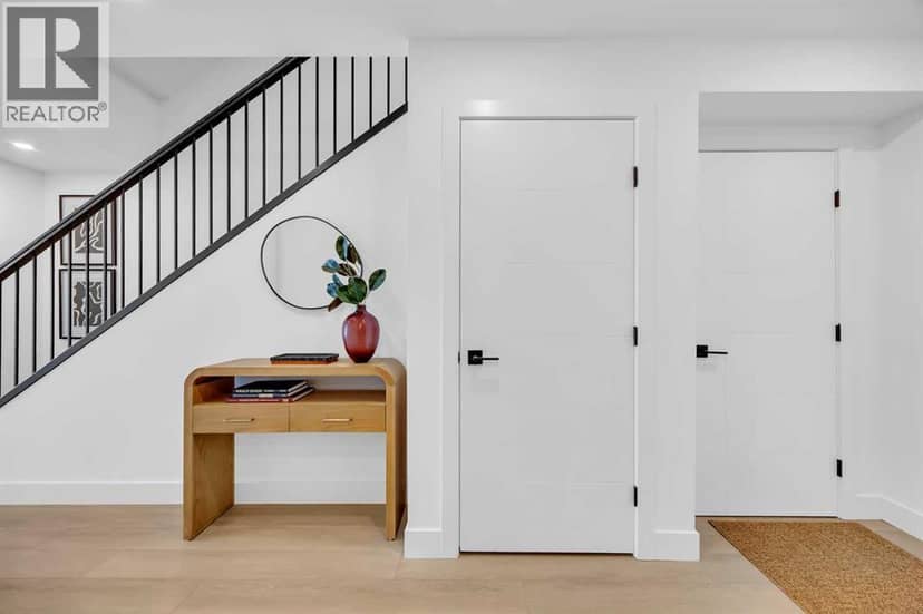 133 Greenwich Common NW, Calgary, photo 6