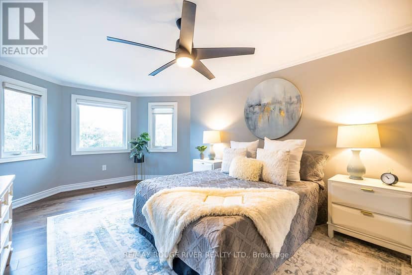 37 Wyndfield Crescent — photo 22 of 40