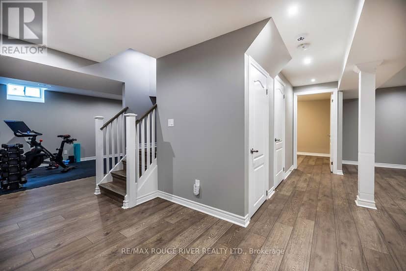 37 Wyndfield Crescent — photo 34 of 40