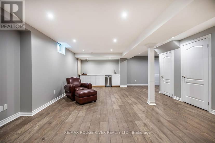 37 Wyndfield Crescent — photo 35 of 40