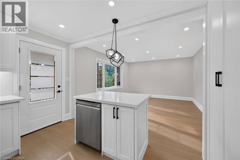 50 WEST 4TH Street — photo 15 of 40