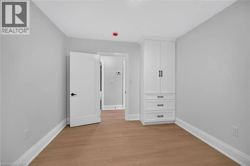 50 WEST 4TH Street — photo 17 of 40
