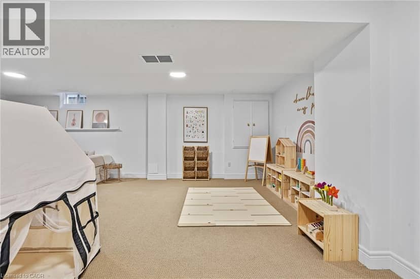 253 UPPER MOUNT ALBION Road — photo 32 of 40