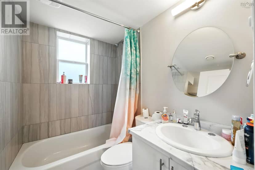 81 Adelaide Avenue — photo 33 of 39