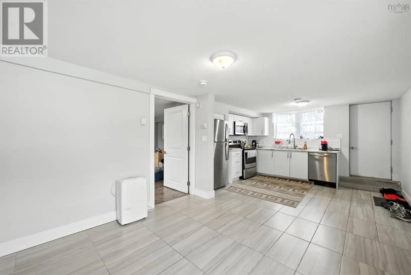 81 Adelaide Avenue — photo 36 of 39