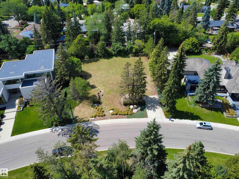 9716 Riverside Dr NW, Edmonton, photo 3