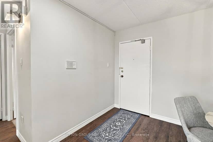 406 - 15390 Yonge Street — photo 9 of 40