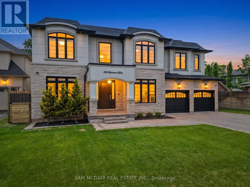 390 Sandhurst Drive, Oakville