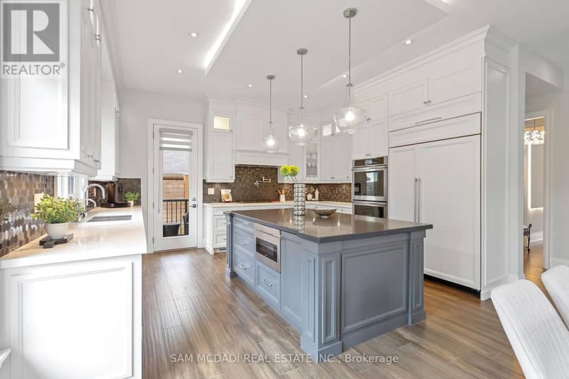 390 Sandhurst Drive — photo 10 of 40
