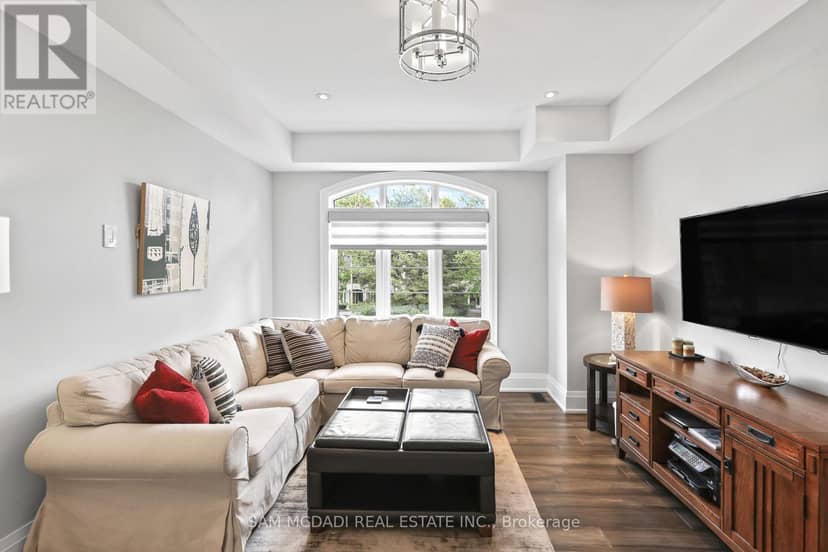 390 Sandhurst Drive — photo 32 of 40