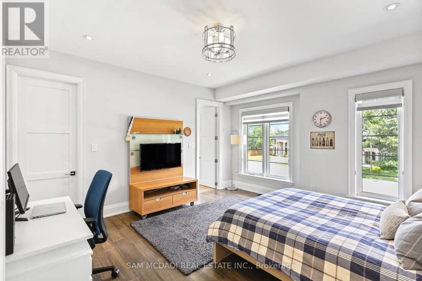 390 Sandhurst Drive — photo 36 of 40