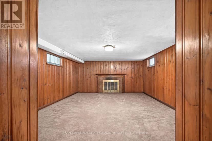 3947 Bloor Street W — photo 23 of 33