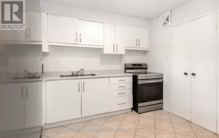 303 - 1881 Jane Street — photo 15 of 39