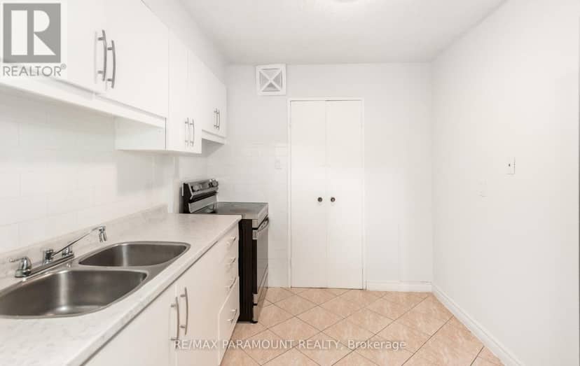 303 - 1881 Jane Street — photo 19 of 39