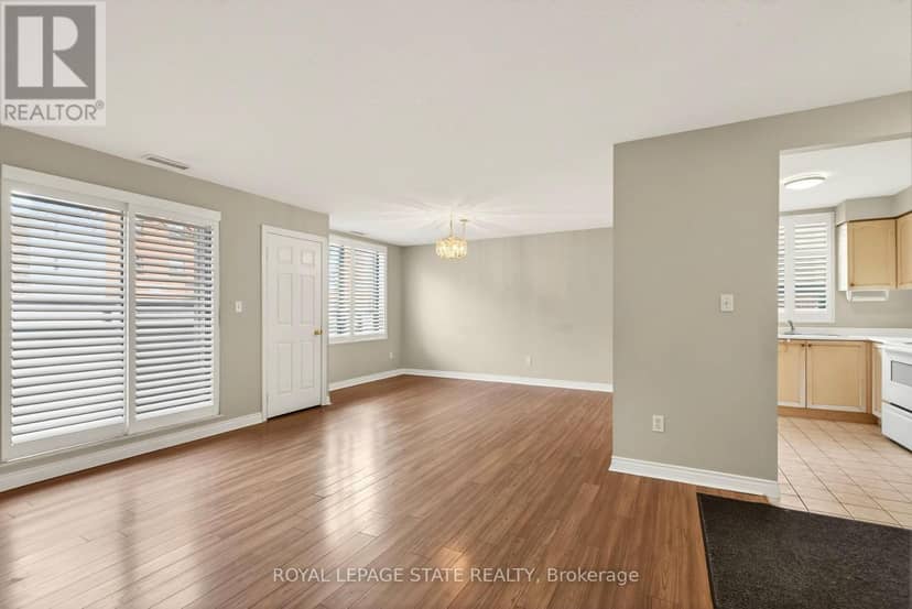 101 - 8 Main Street — photo 19 of 40