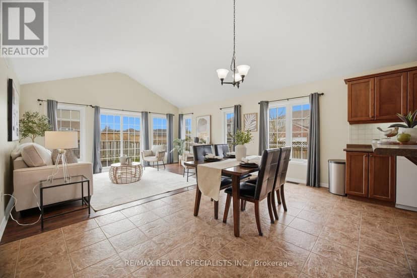 650 Reid Crescent — photo 16 of 40