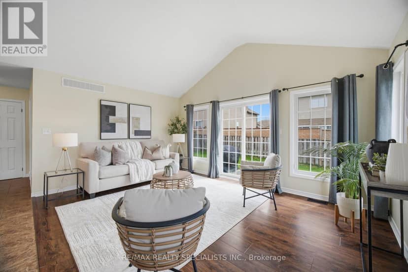 650 Reid Crescent — photo 19 of 40