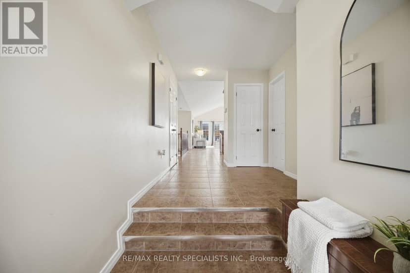 650 Reid Crescent, North Perth, photo 7