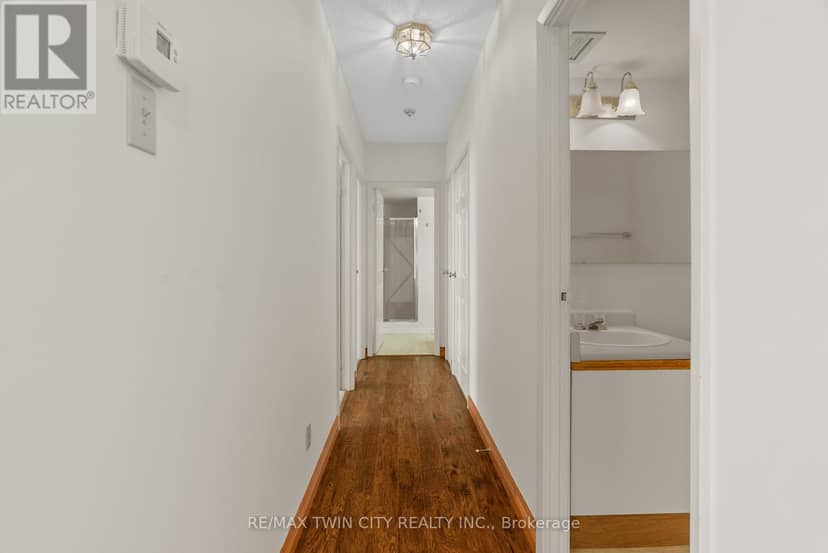 905 - 9 Bonheur Court — photo 15 of 35