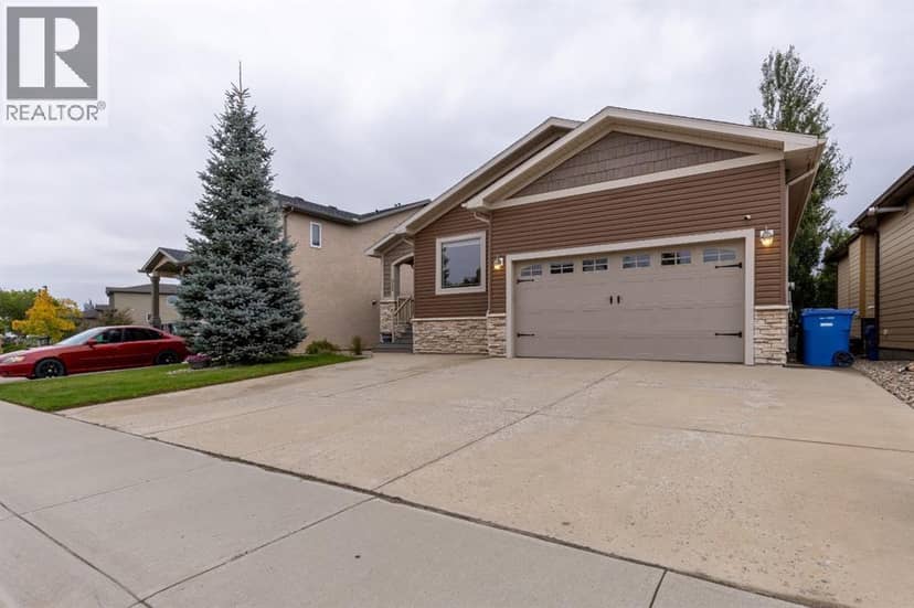 525 Edinburgh Road W, Lethbridge, photo 3