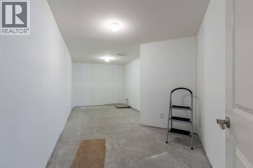 525 Edinburgh Road W — photo 35 of 40