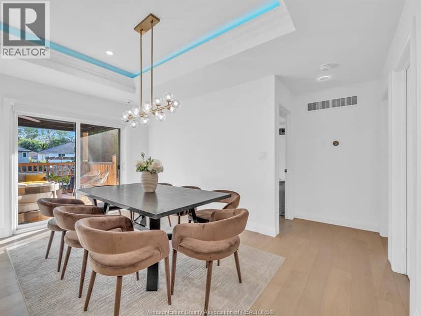 433 McLellan — photo 9 of 28