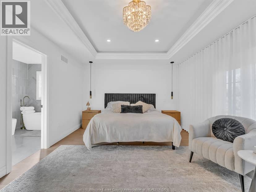 433 McLellan — photo 14 of 28