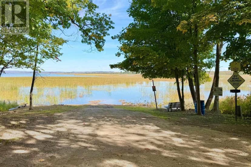 000 Pumpkin Point RD E — photo 4 of 7