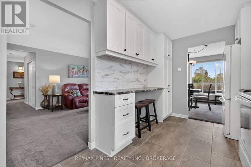 502 - 257 Bath Road — photo 17 of 40