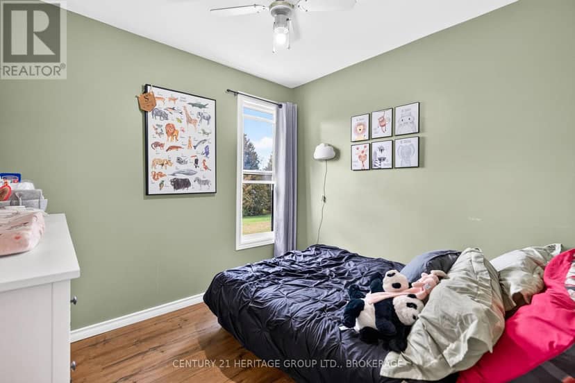 4505 Susan Drive — photo 18 of 40
