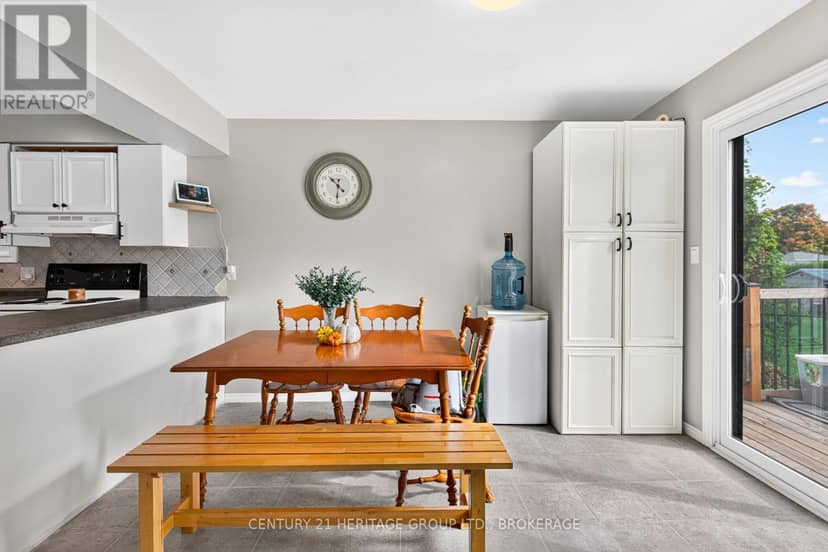 4505 Susan Drive — photo 9 of 40
