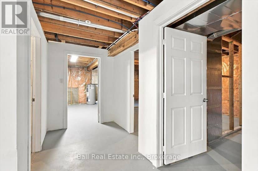 16 Maple Street — photo 35 of 40