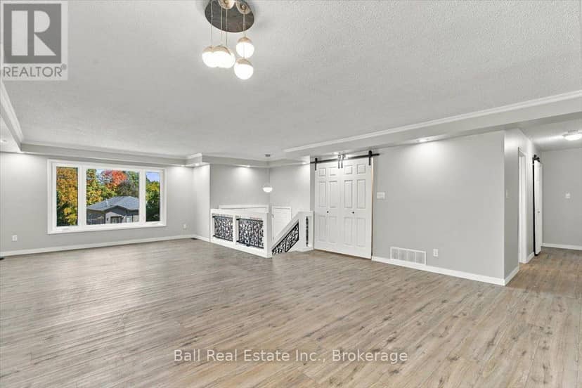 16 Maple Street, Bancroft, photo 5
