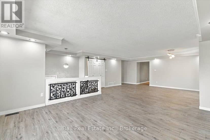 16 Maple Street, Bancroft, photo 6
