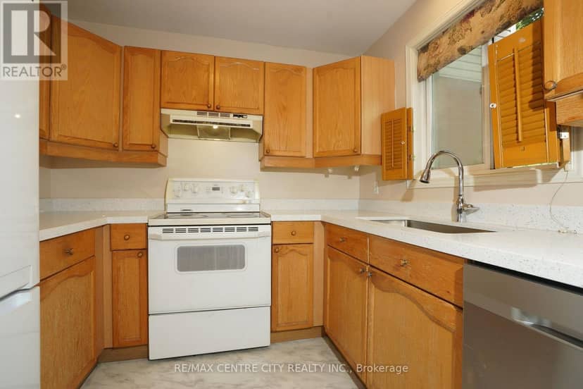 8 - 50 Chapman Court — photo 10 of 19